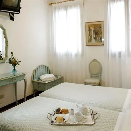 Serenissima Hotel Benátky
